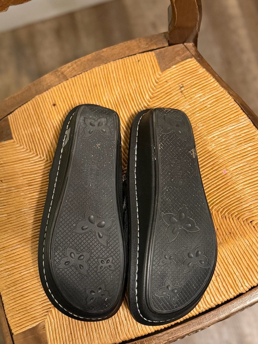 Alegria Black Embossed Seville size 38 - Picture 3 of 6